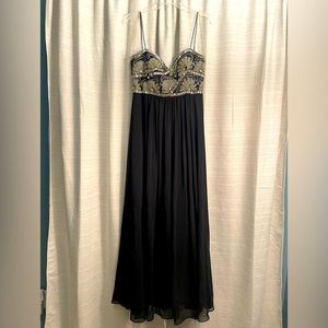 JS COLLECTIONS Beaded Top Evening or PROM Dress SIZE 8